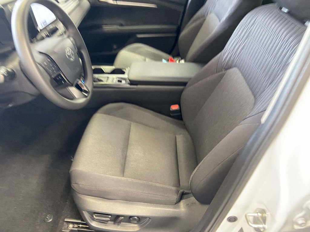 Certified 2025 Toyota Camry LE w/ Convenience Package FWD image 16