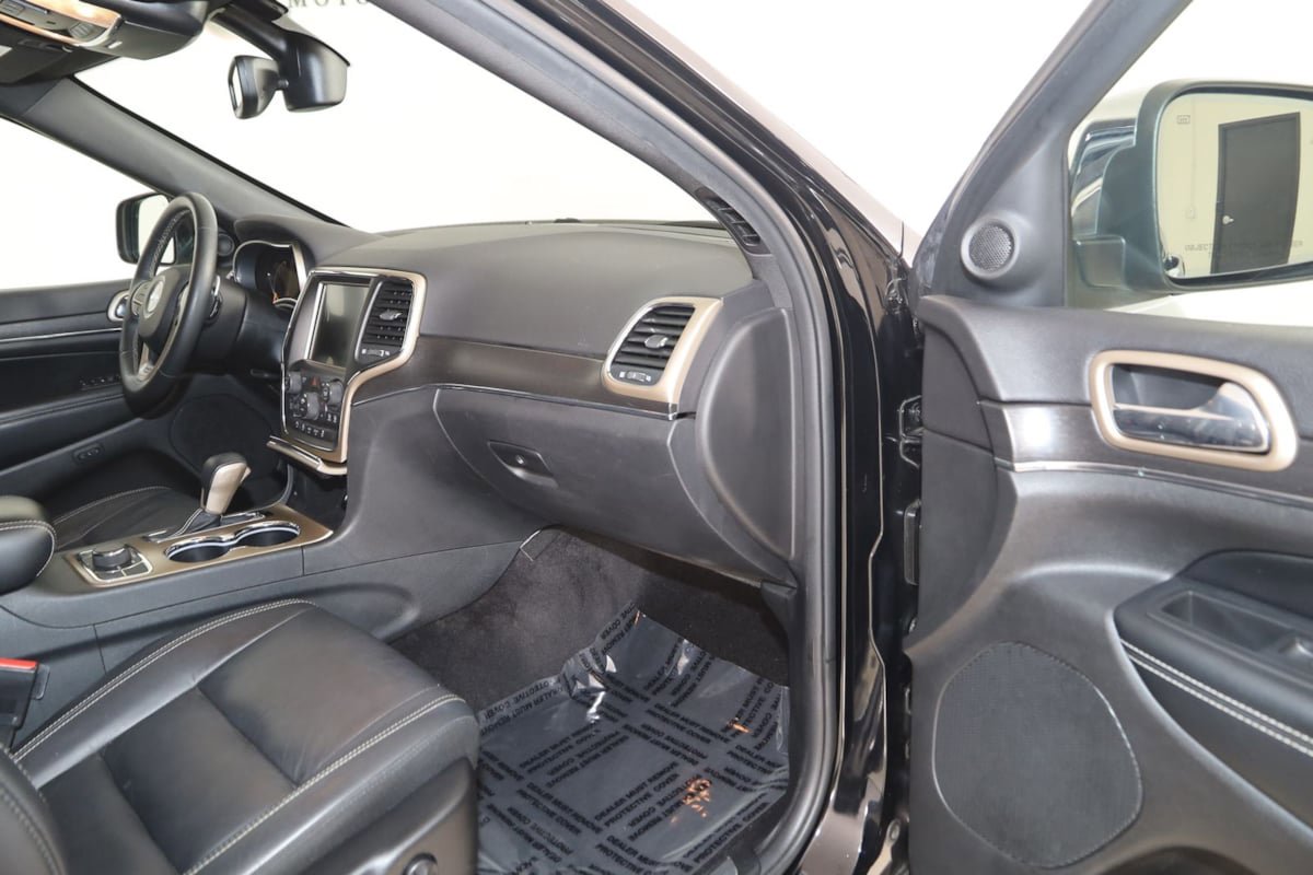 Used 2017 Jeep Grand Cherokee Limited AWD/4WD image 44