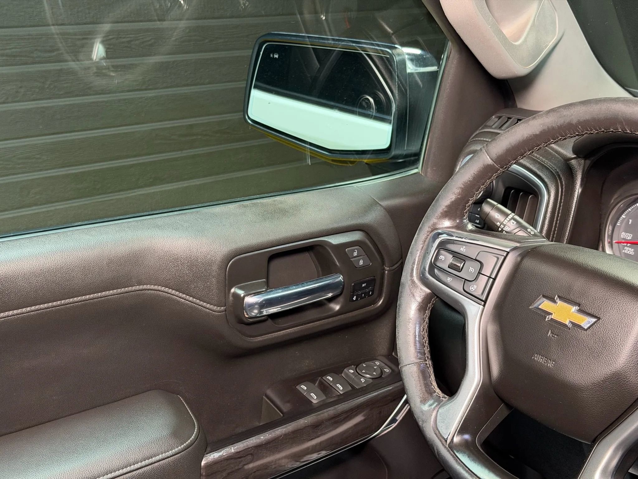 Used 2020 Chevrolet Silverado 1500 LTZ image 28