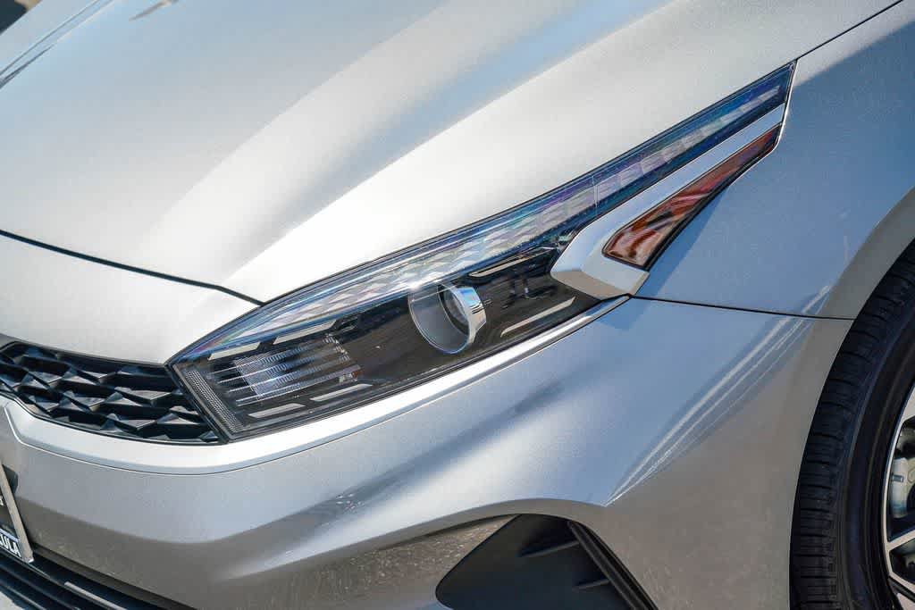 Certified 2023 Kia Forte LXS FWD image 8