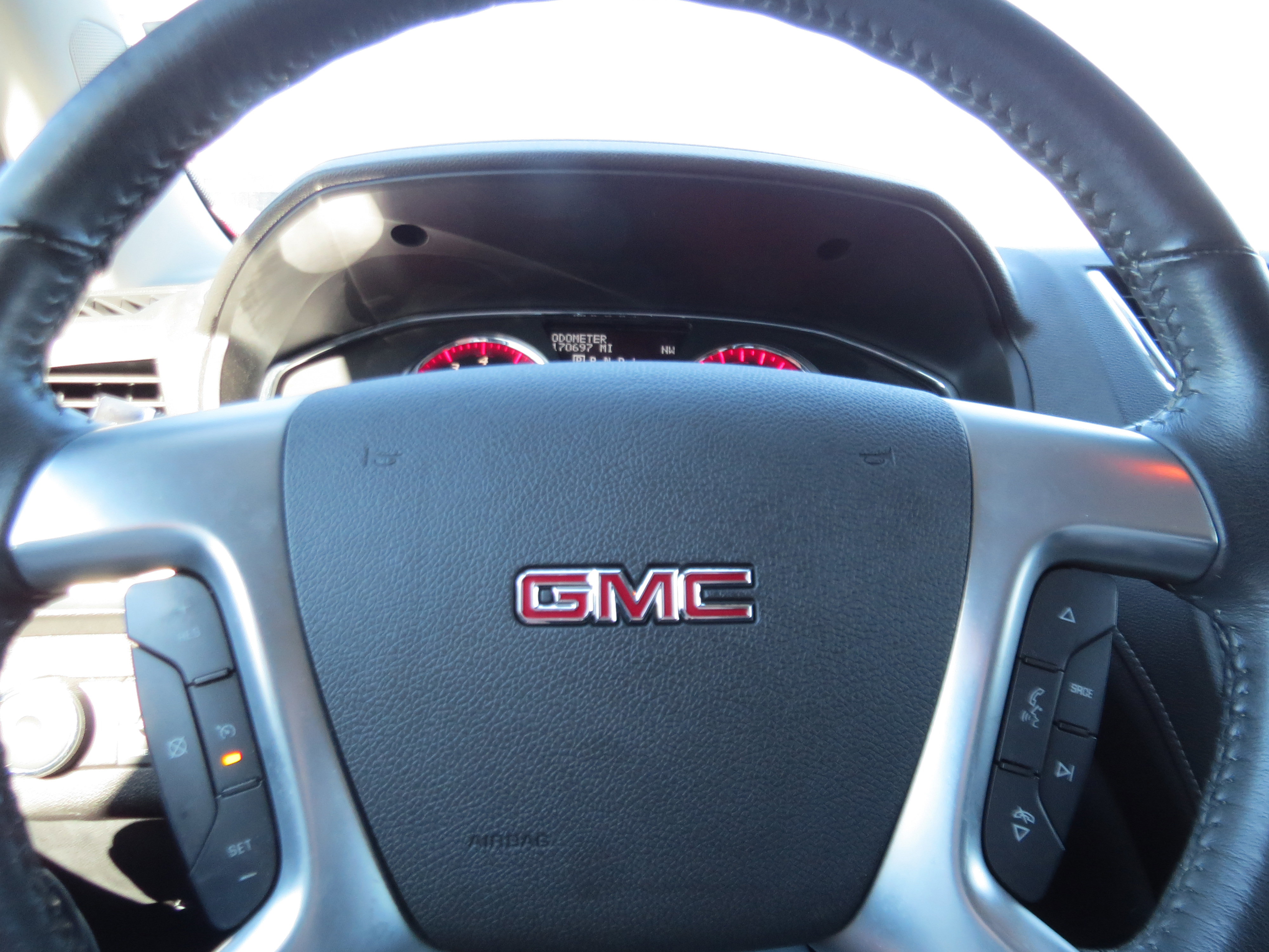 Used 2016 GMC Acadia SLE image 21