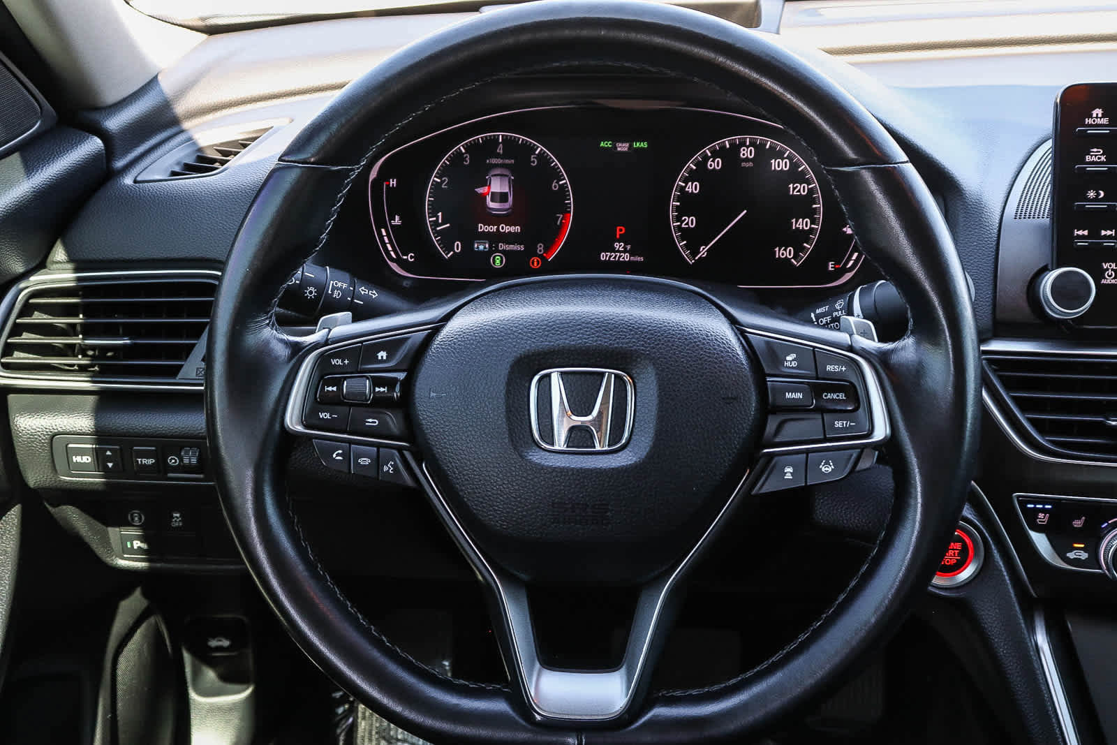 Used 2018 Honda Accord Touring image 17