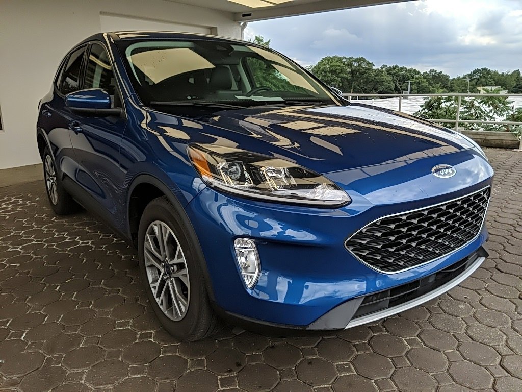 Used 2022 Ford Escape SEL image 3