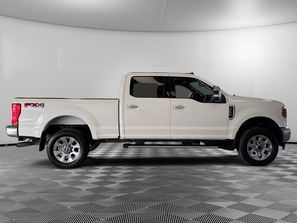 Used 2019 Ford F250 Lariat w/ Chrome Package image 9