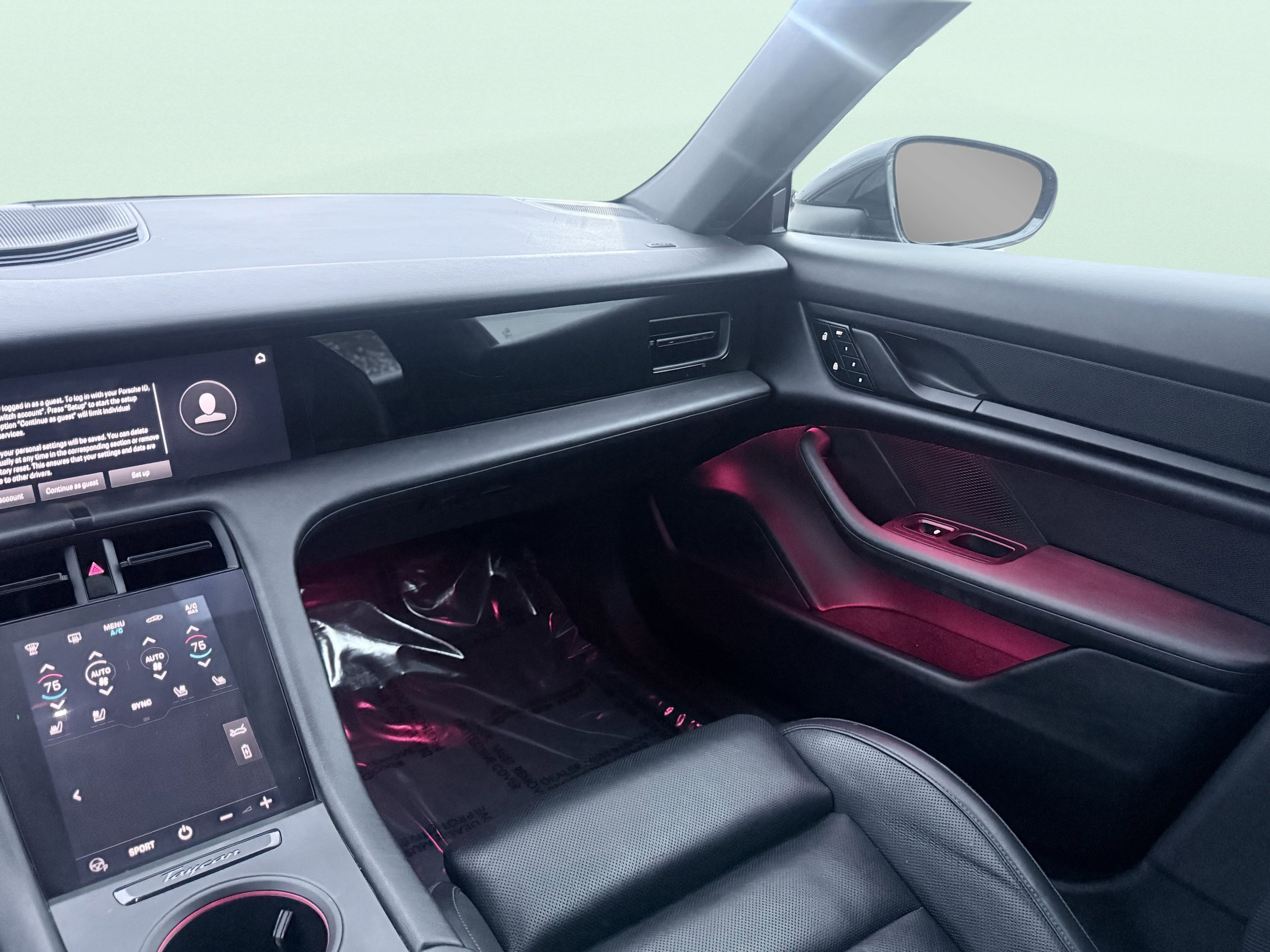Used 2023 Porsche Taycan image 32