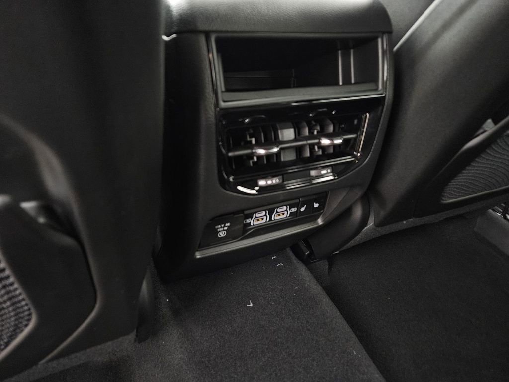 New 2025 Jeep Grand Cherokee Limited w/ Black Appearance Package RWD image 11