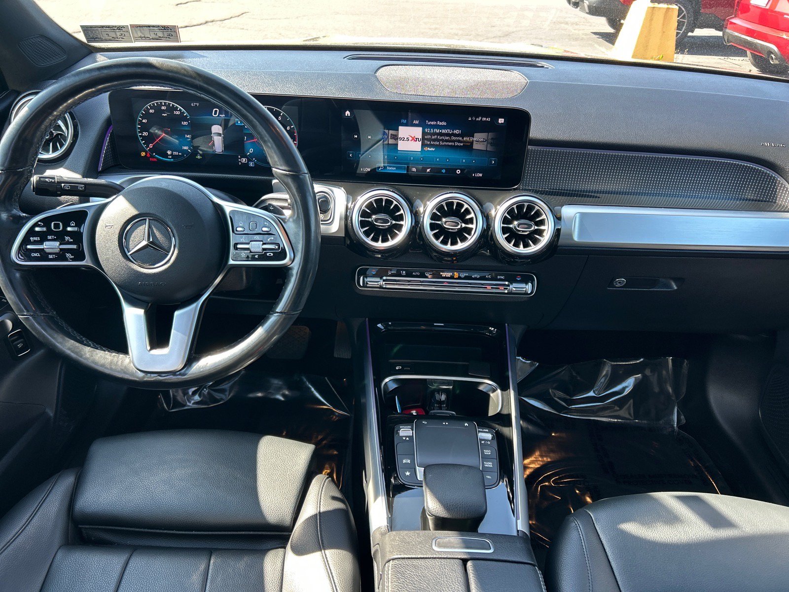 Used 2022 Mercedes-Benz GLB 250 4MATIC image 3