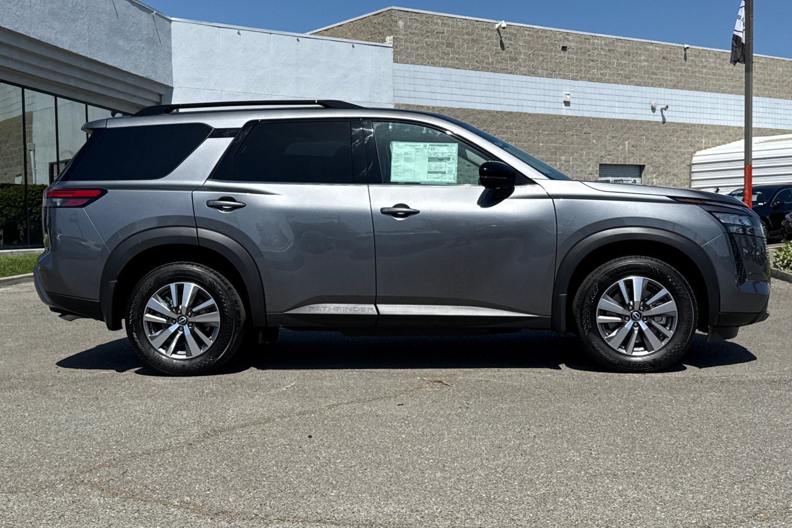 New 2026 Nissan Pathfinder SL AWD/4WD image 3