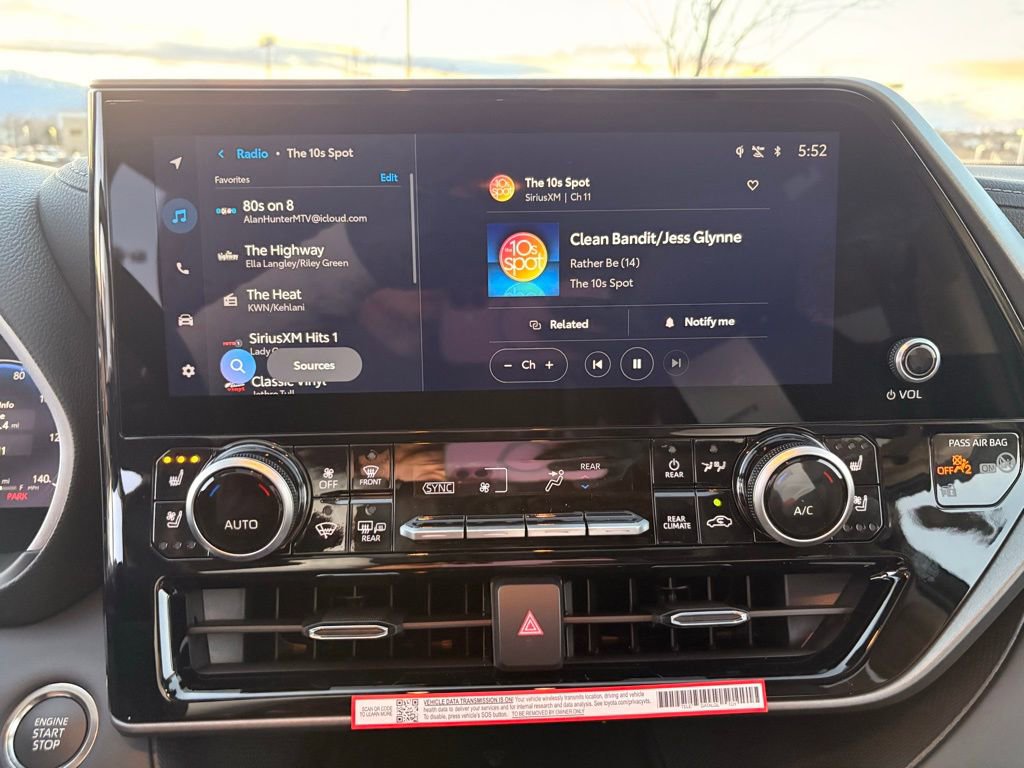 Used 2026 Toyota Highlander Limited image 16