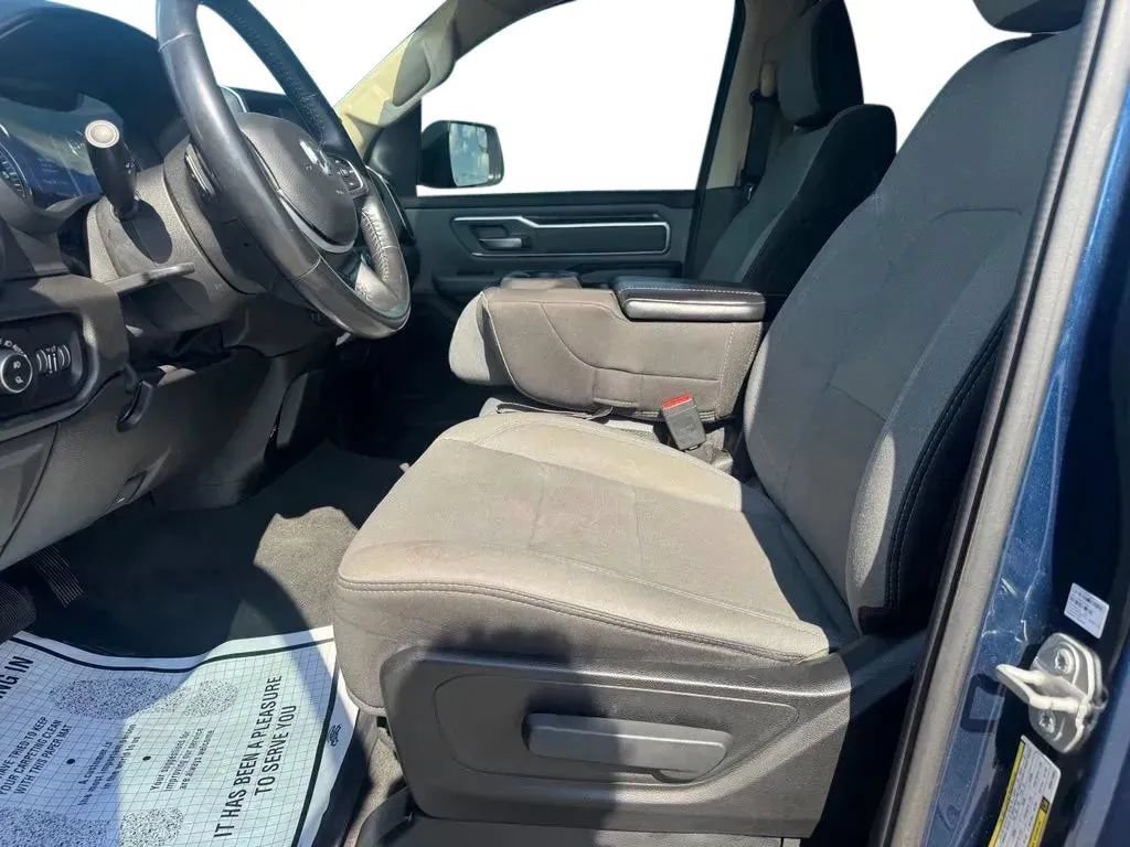 Used 2019 RAM 1500 Big Horn AWD/4WD image 10