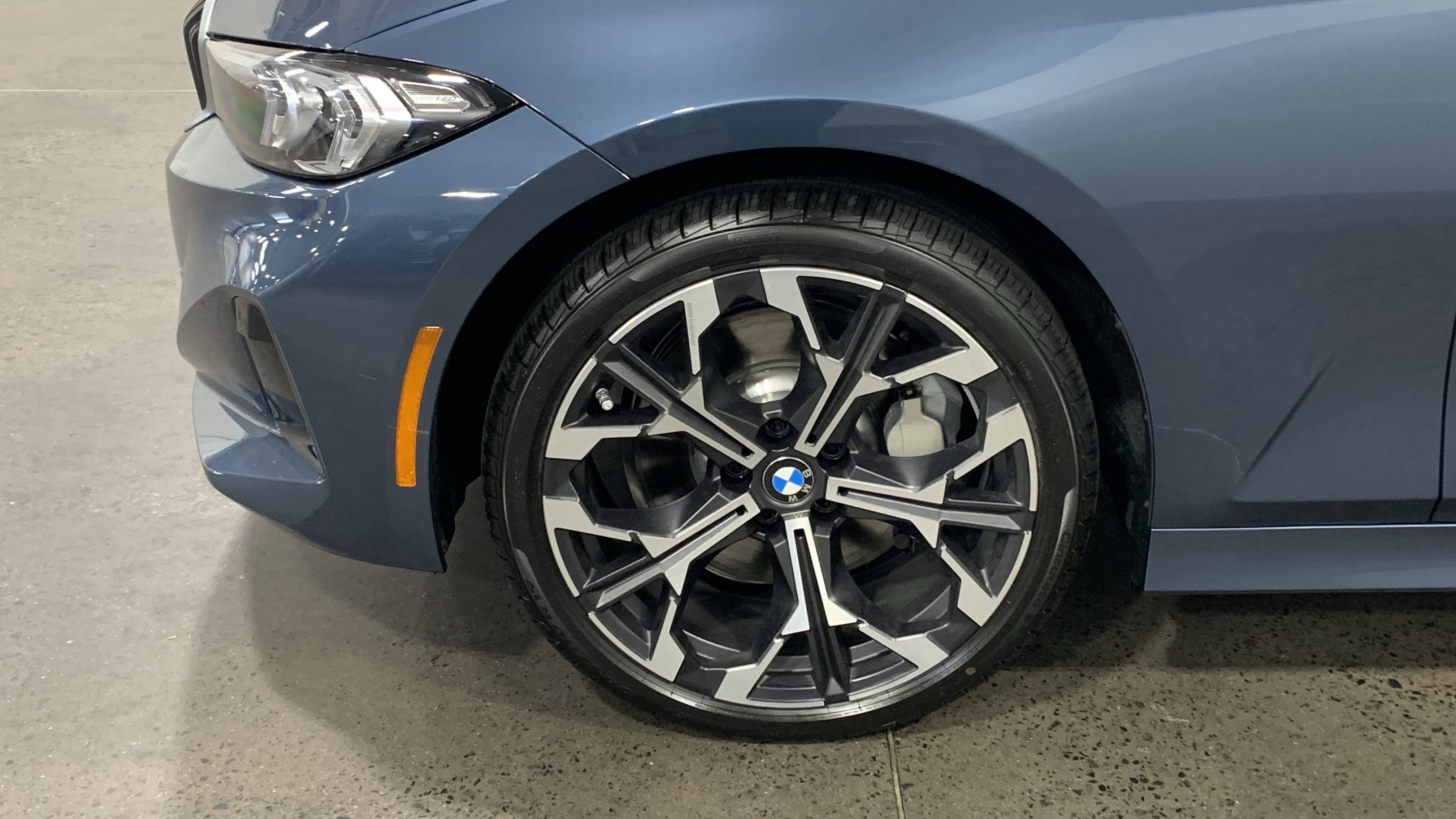 Used 2026 BMW 330i Sedan w/ Premium Package image 10