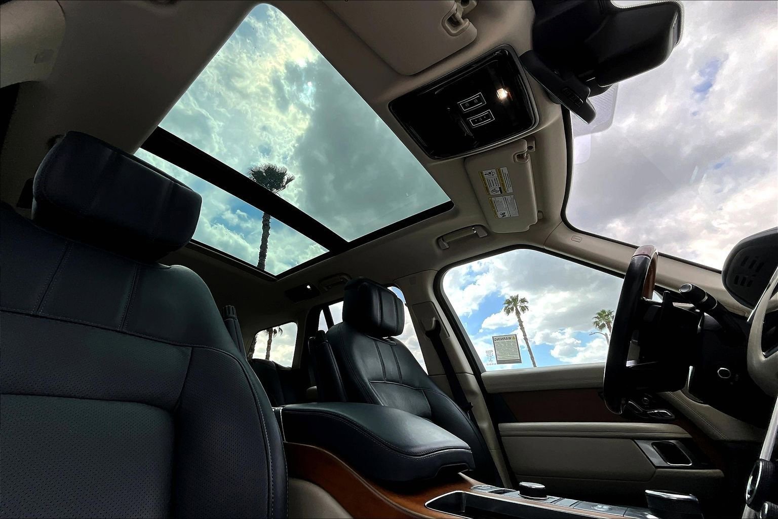 Used 2021 Land Rover Range Rover P525 Westminster Edition image 22