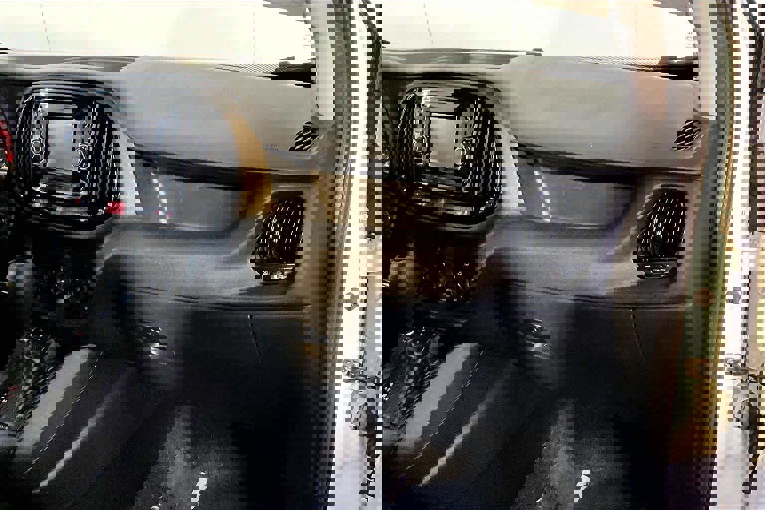 Used 2015 RAM ProMaster City Tradesman SLT FWD image 18