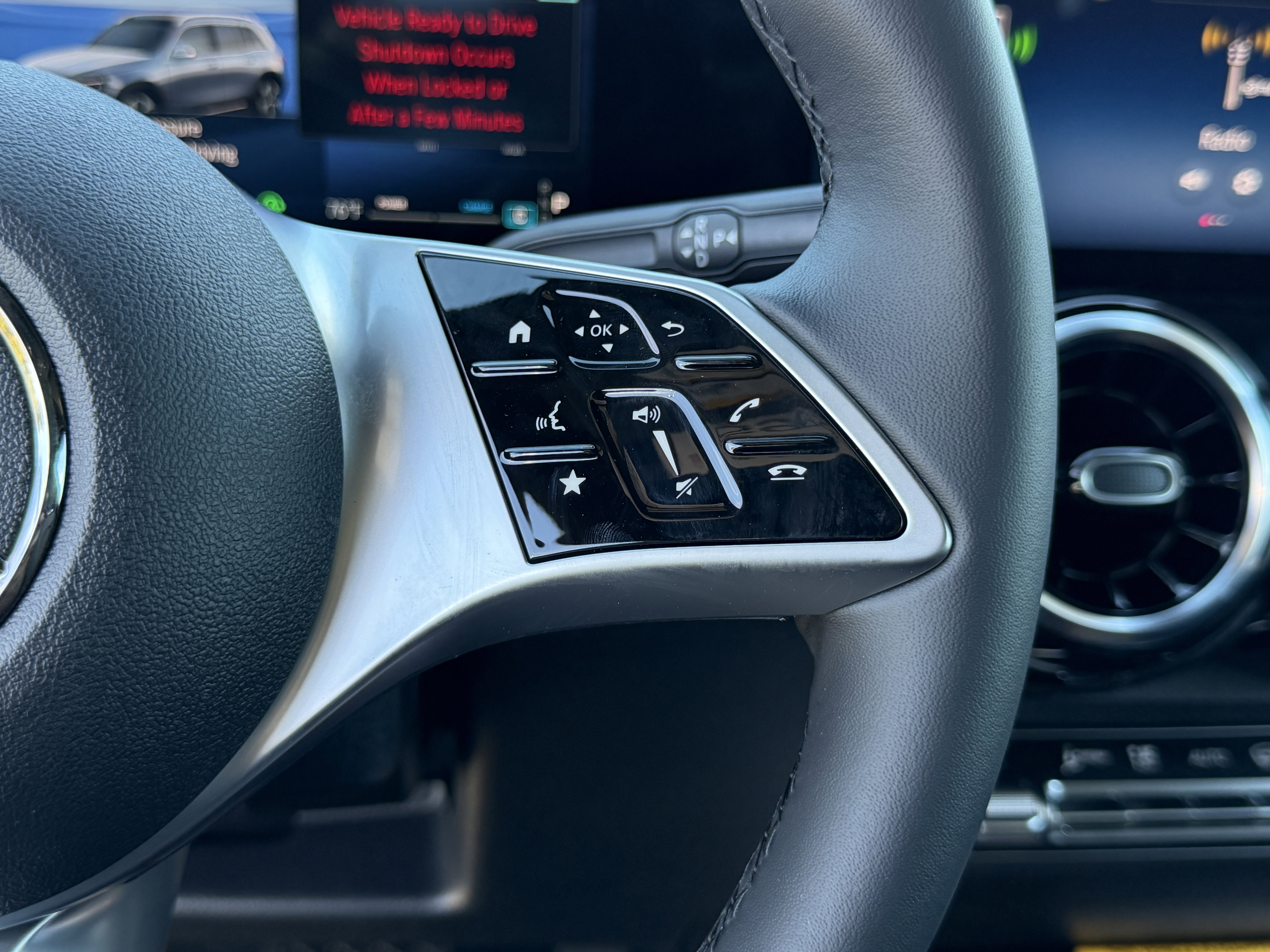 New 2026 Mercedes-Benz GLB 250 4MATIC image 23