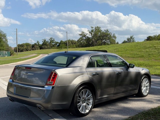 Used 2011 Chrysler 300 C w/ Sound Group RWD image 5