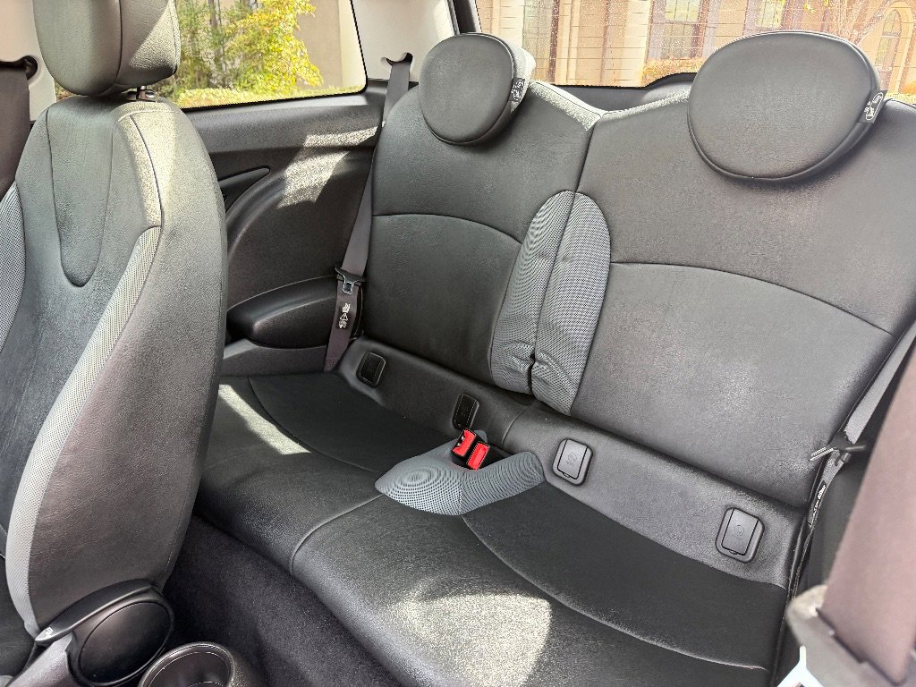 Used 2008 MINI Cooper Hardtop image 14