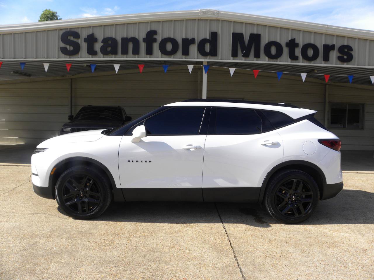 Used 2024 Chevrolet Blazer LT w/ Convenience Package FWD image 1