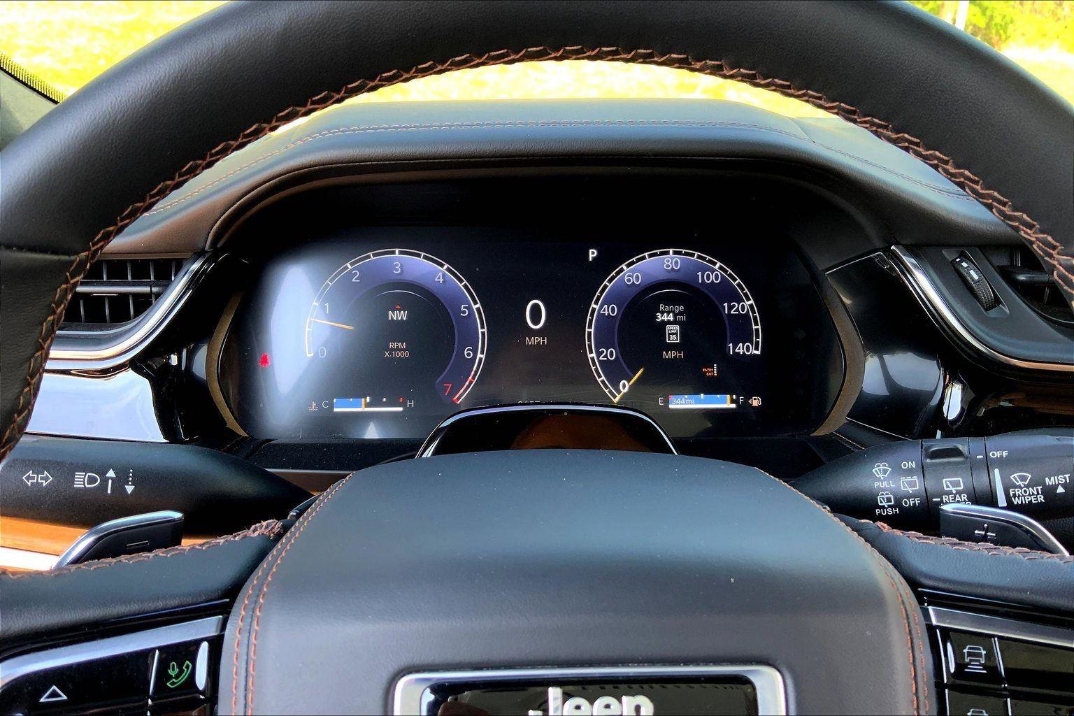 Used 2025 Jeep Grand Cherokee L Summit AWD/4WD image 19