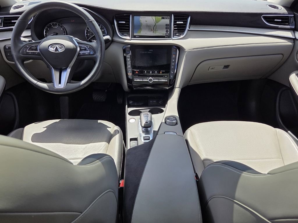 Used 2023 INFINITI QX50 Sensory image 15