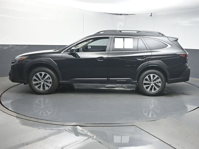 Used 2025 Subaru Outback Premium w/ Tech Package 1 AWD/4WD image 5