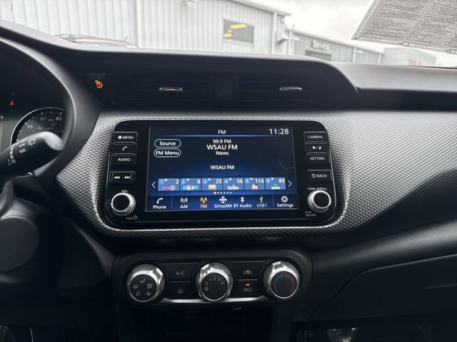 Used 2024 Nissan Kicks SV image 7