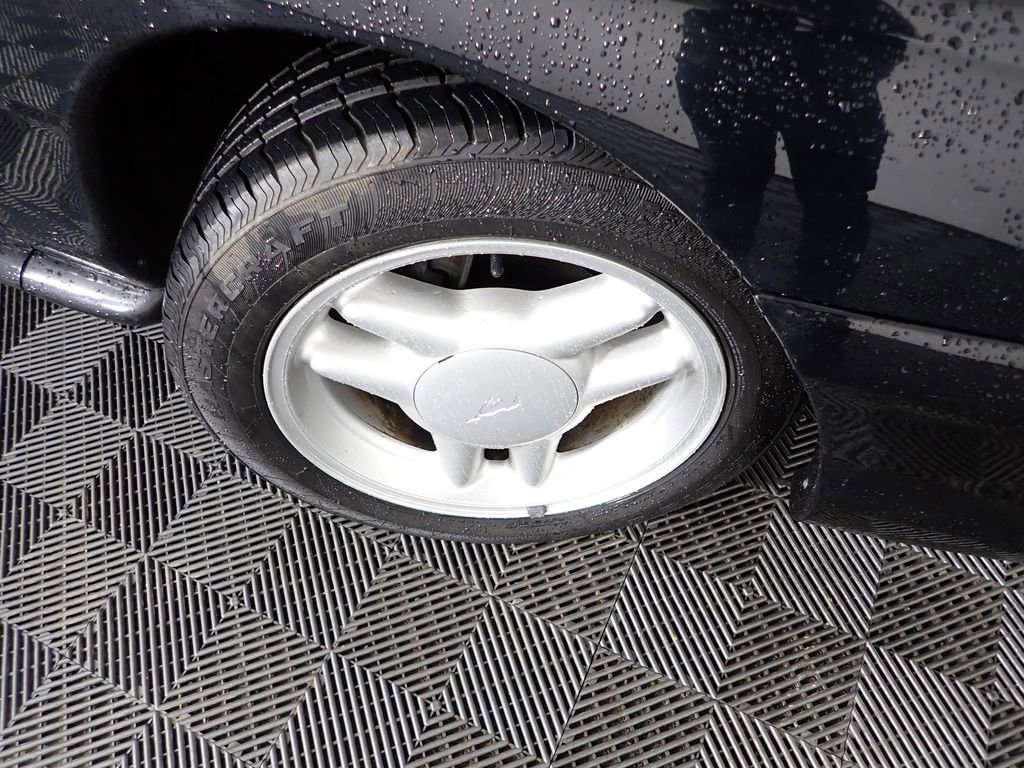 Used 1994 Ford Mustang GT image 33