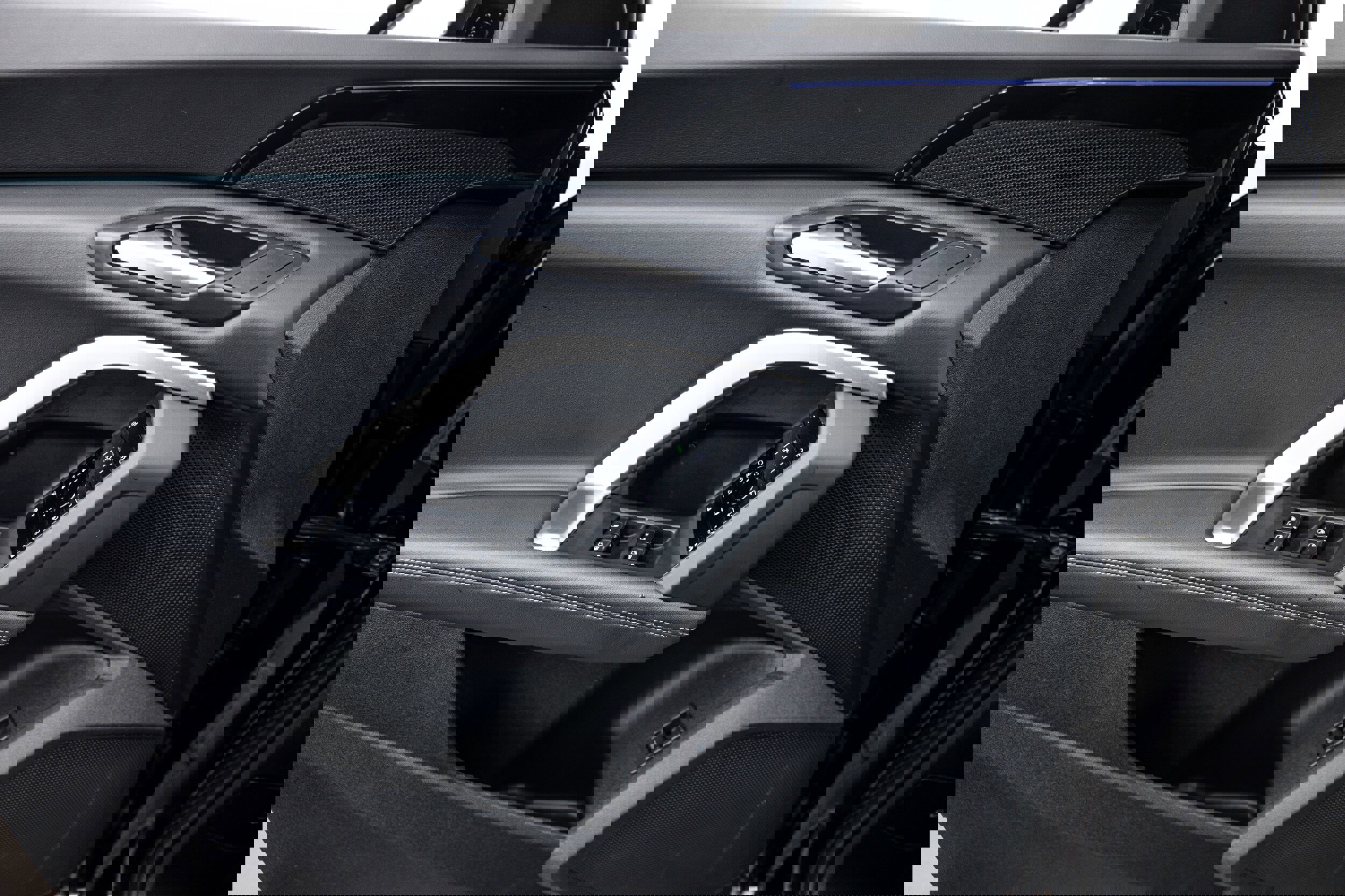 Certified 2025 Audi Q5 Premium w/ Convenience Package image 12