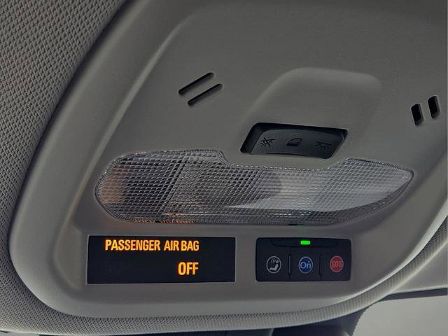 Used 2025 Chevrolet Trax LT w/ Driver Confidence Package FWD image 27
