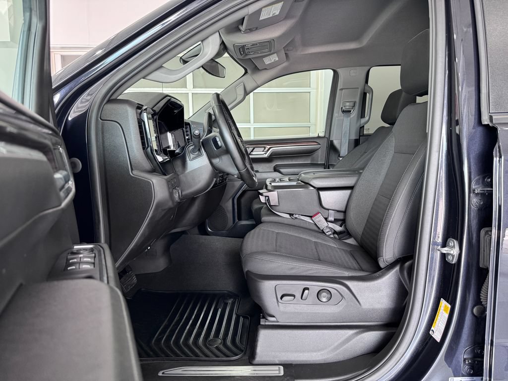Certified 2023 Chevrolet Silverado 1500 LT AWD/4WD image 11