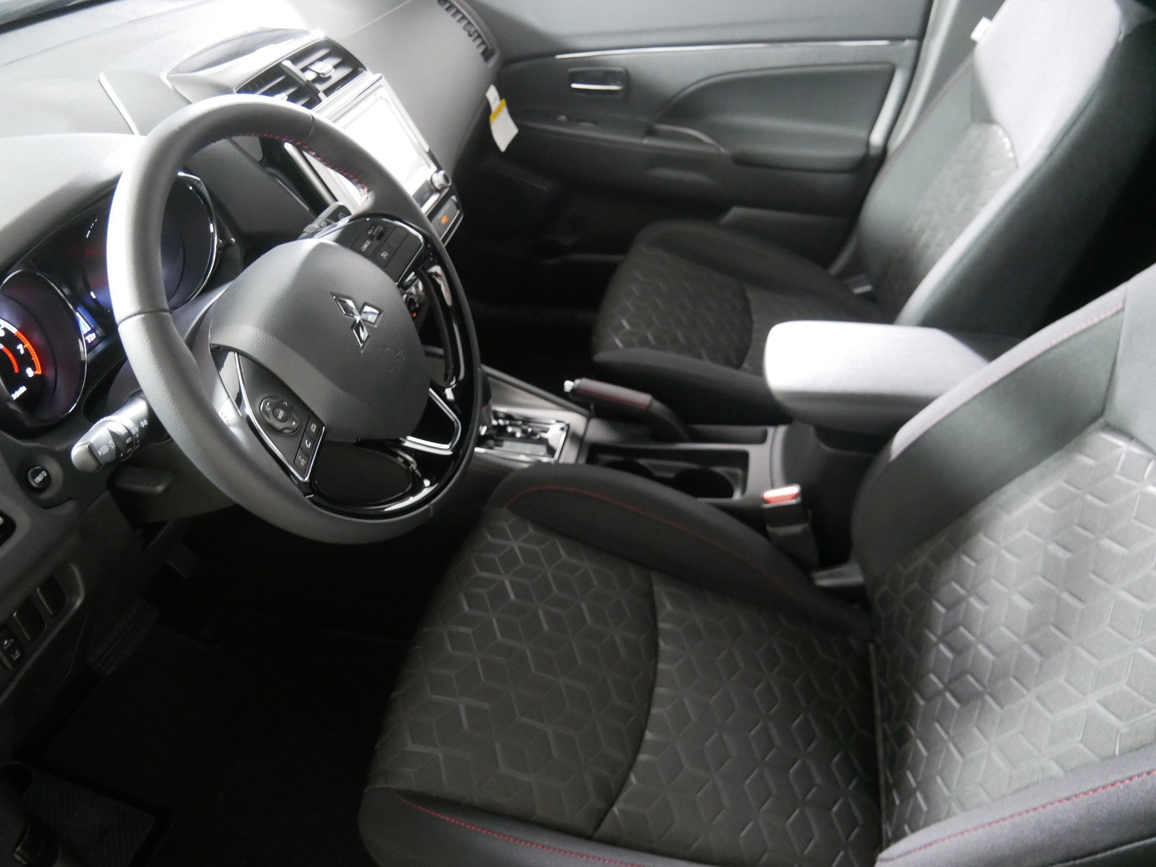 New 2025 Mitsubishi Outlander Sport AWD image 4