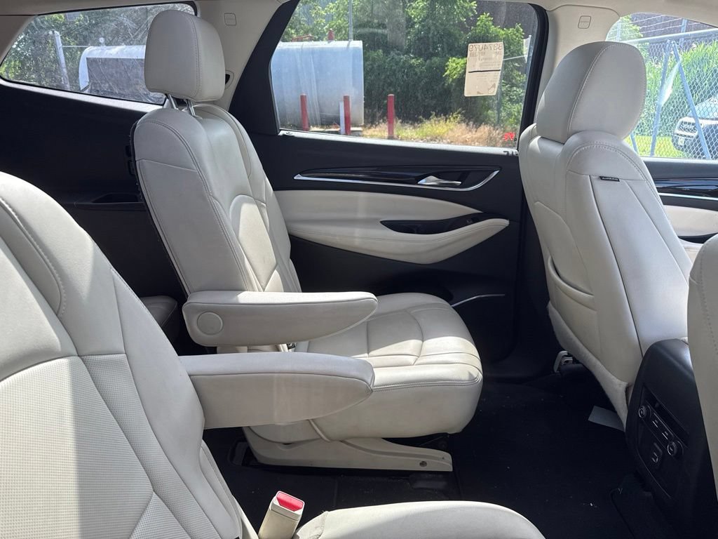 Used 2024 Buick Enclave Essence w/ Experience Buick Package AWD/4WD image 12