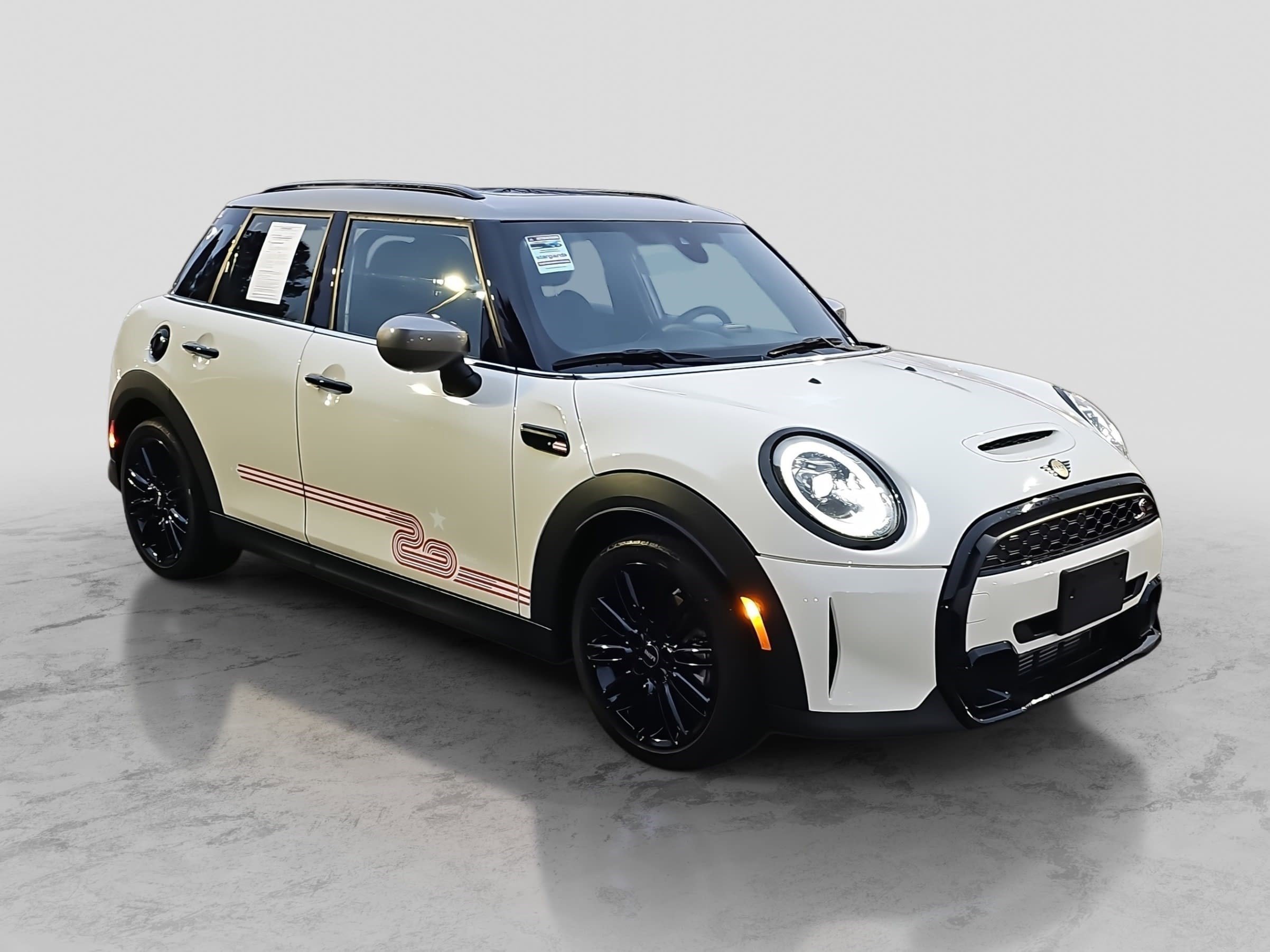 Used 2023 MINI Cooper S image 3