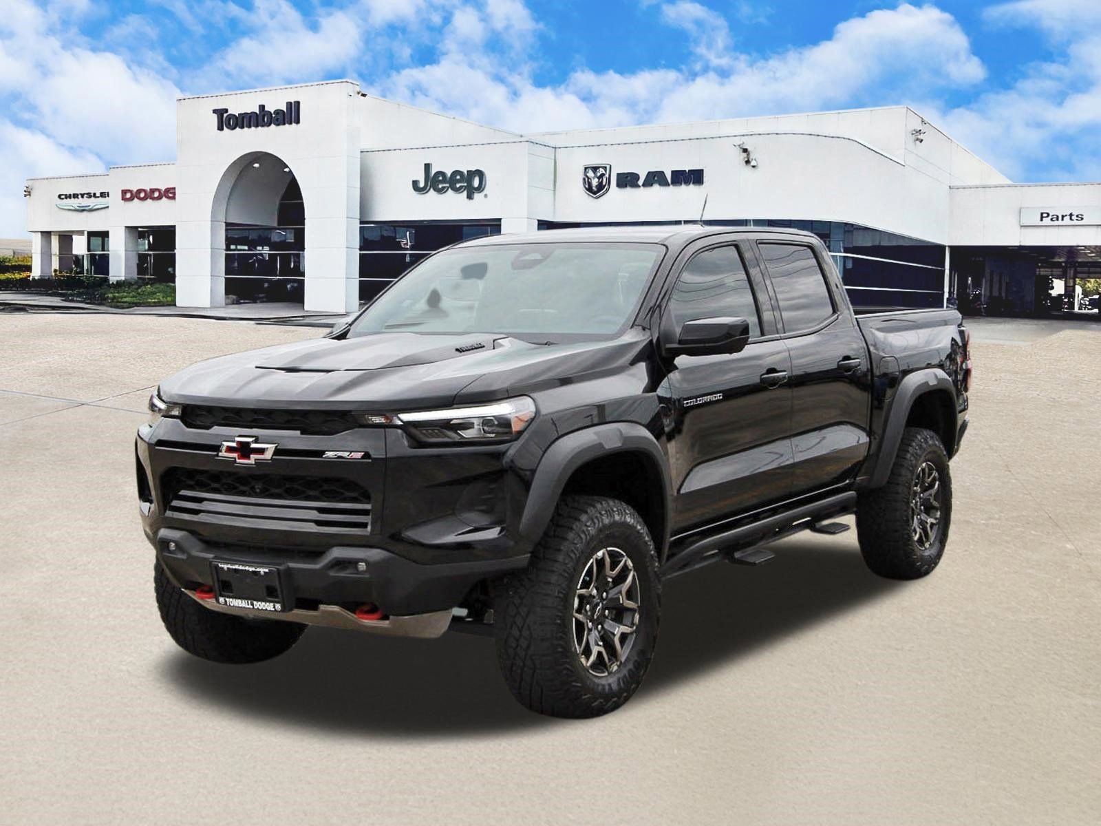 Used 2025 Chevrolet Colorado ZR2 w/ Technology Package AWD/4WD image 3