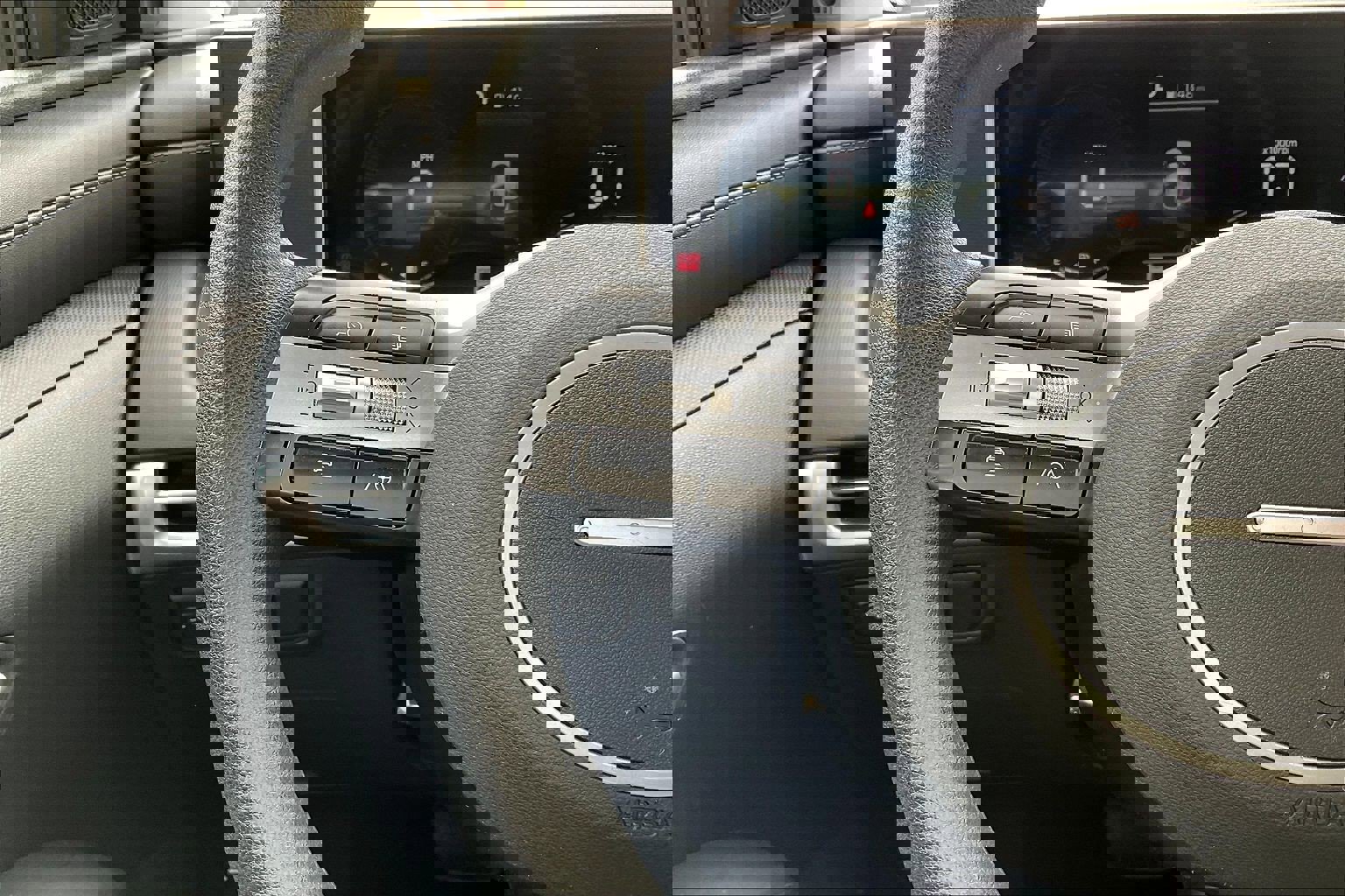 Used 2025 Hyundai Tucson SEL image 11