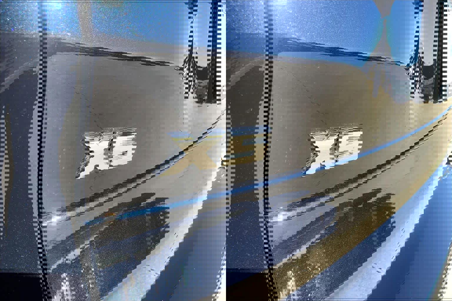 Certified 2025 BMW X5 M60i w/ Executive Package image 30