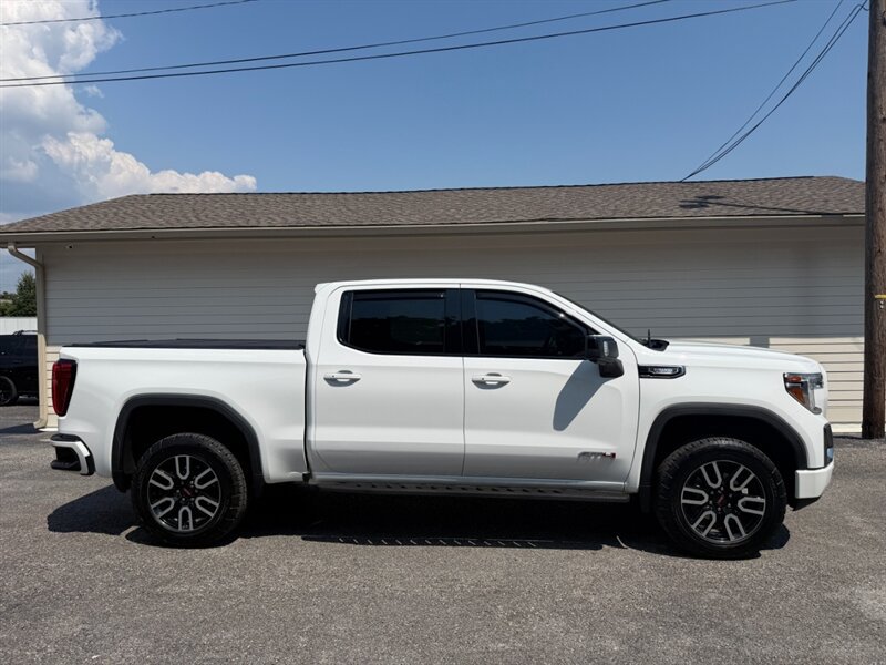 Used 2021 GMC Sierra 1500 AT4 w/ AT4 Premium Package AWD/4WD image 1