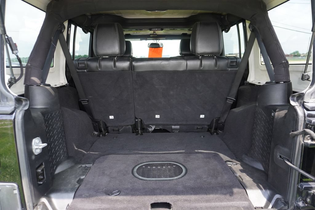 Used 2015 Jeep Wrangler Unlimited Sport AWD/4WD image 27