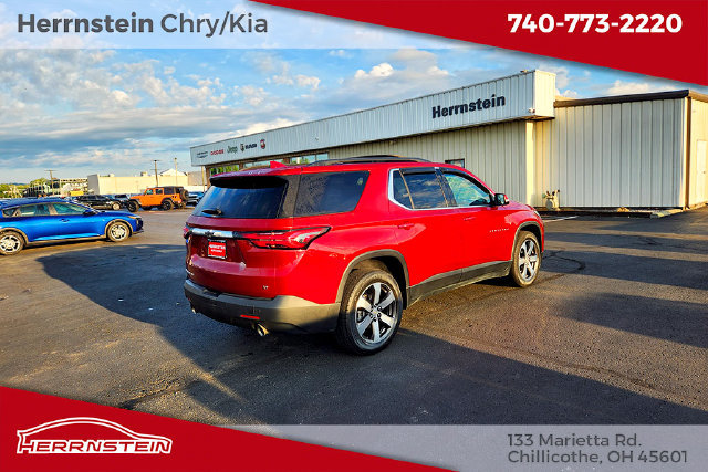 Used 2022 Chevrolet Traverse LT w/ LT Premium Package AWD/4WD image 34