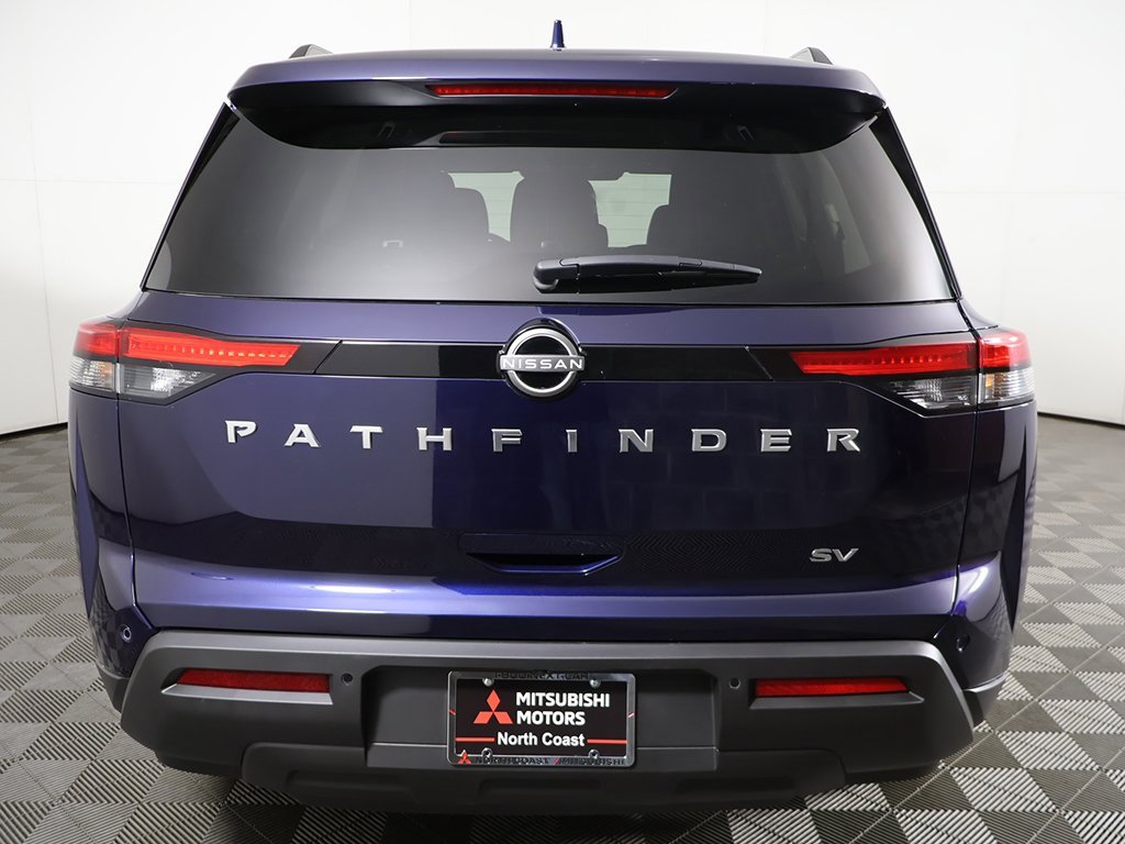 Used 2024 Nissan Pathfinder SV image 12