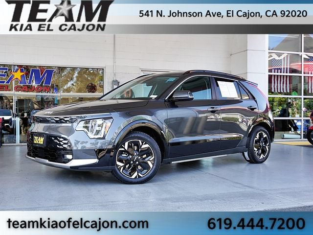 Certified 2023 Kia Niro Wave FWD image 2