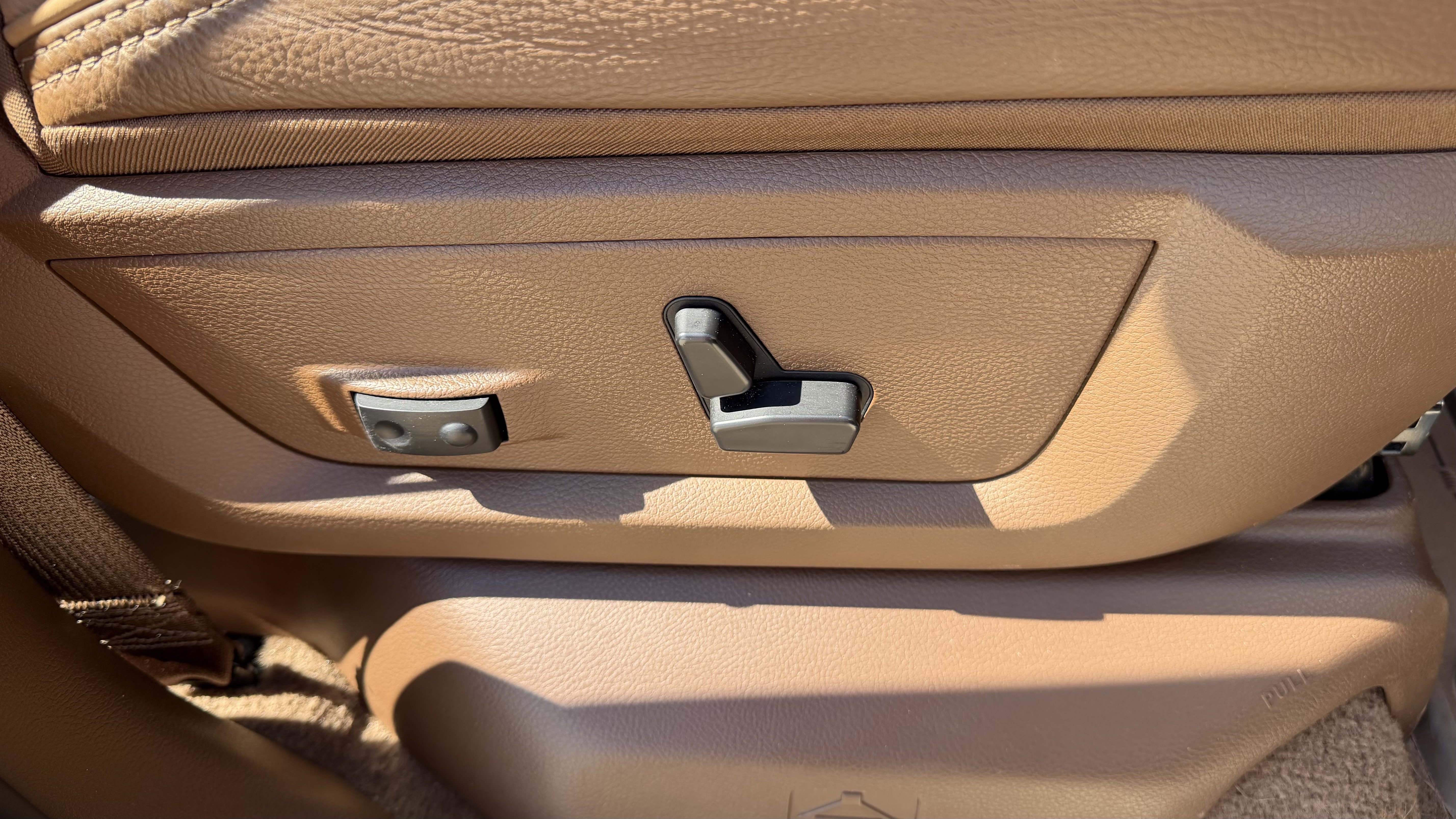 Used 2024 RAM 3500 Limited w/ Safety Group image 39