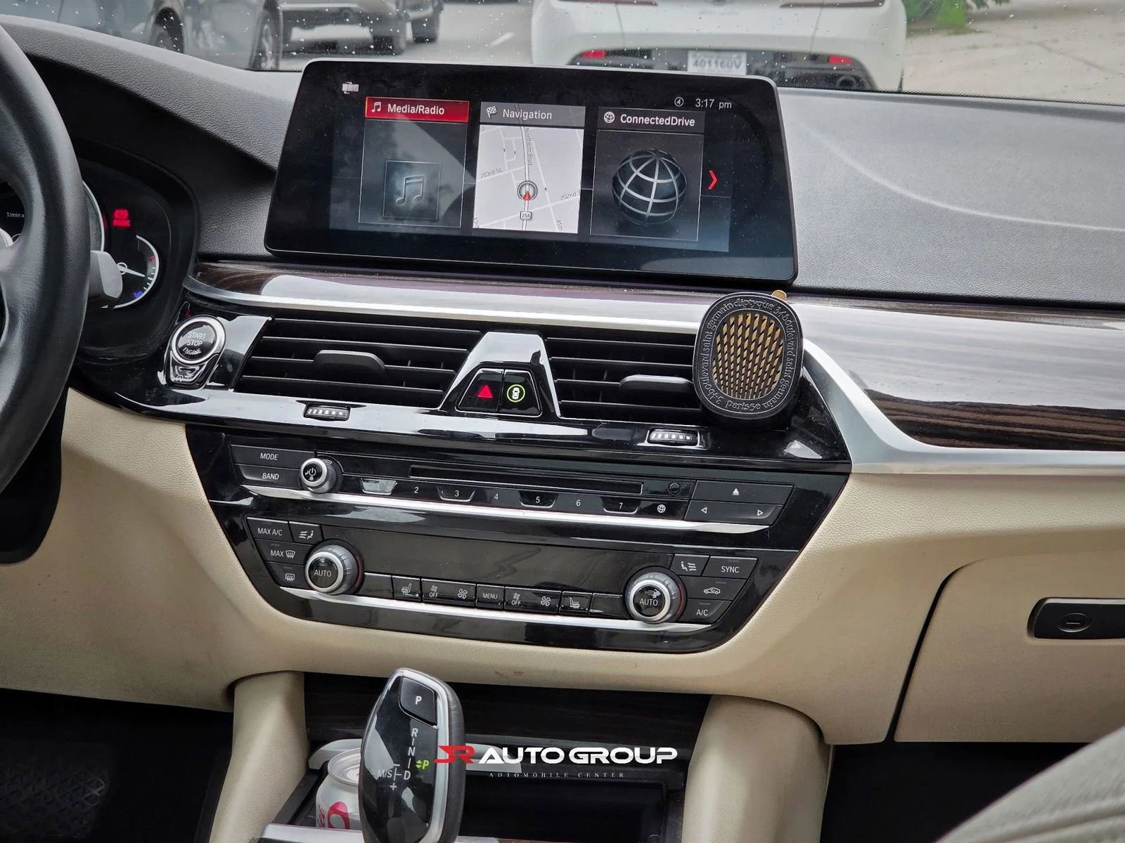 Used 2019 BMW 530i xDrive AWD/4WD image 18