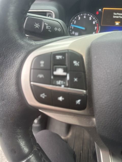 Used 2021 Ford Explorer XLT w/ Equipment Group 202A image 18