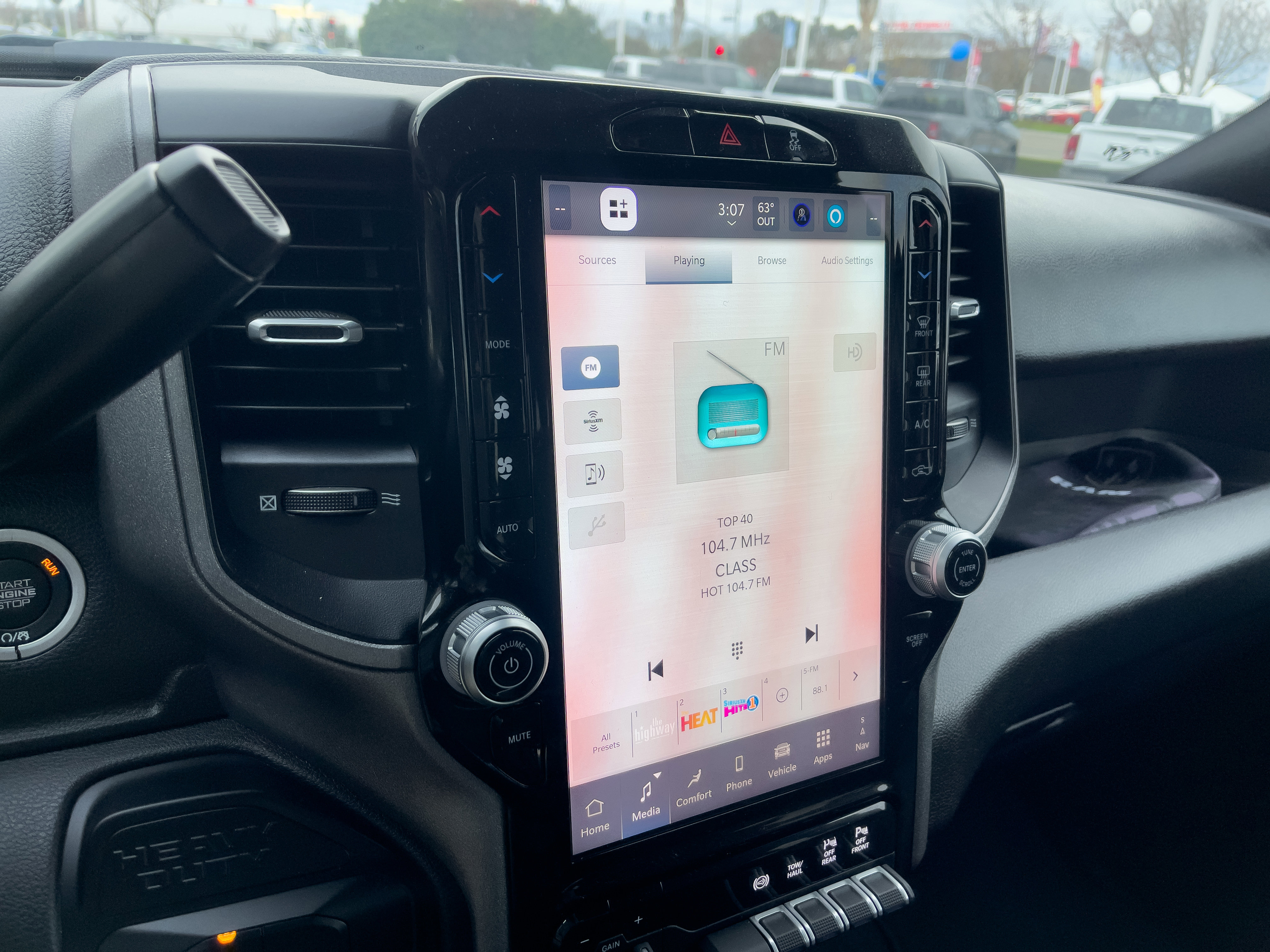 Used 2024 Dodge Hornet GT w/ GT Blacktop Package image 32