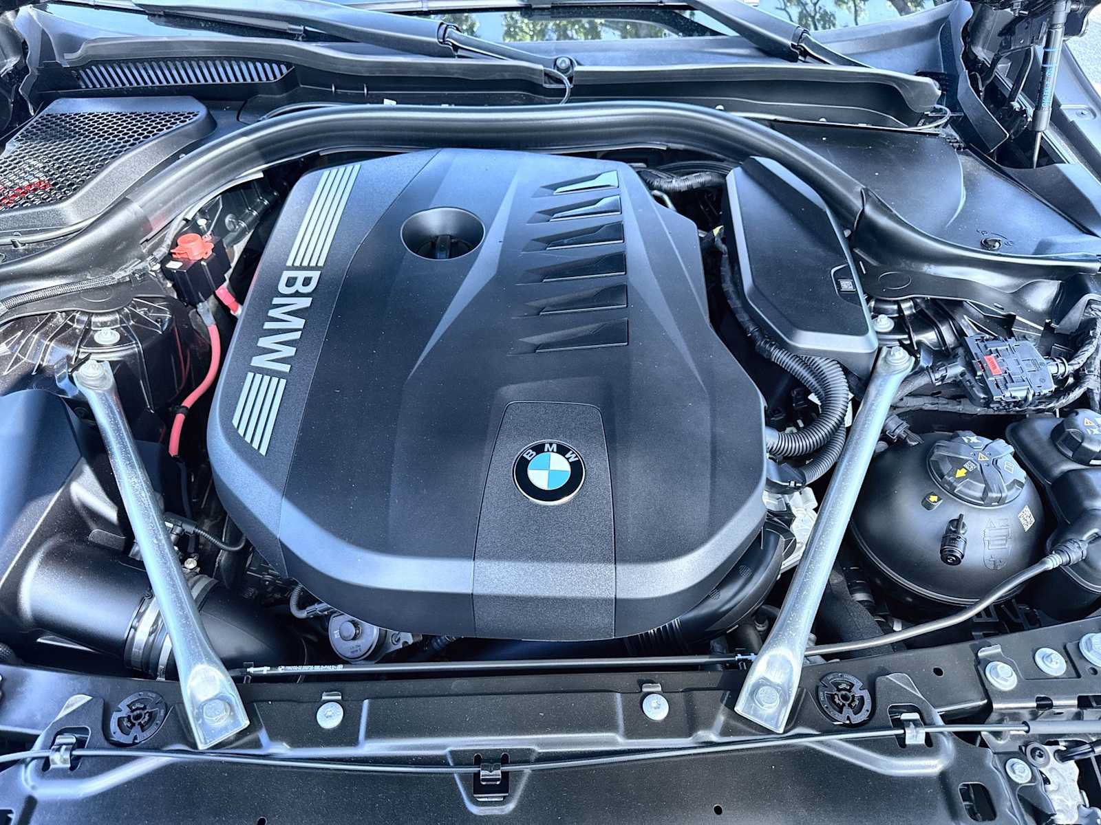 Used 2024 BMW 540i xDrive AWD/4WD image 12