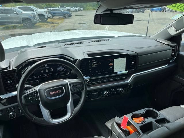 Used 2025 GMC Sierra 3500 SLT w/ X31 Off-Road Package AWD/4WD image 13