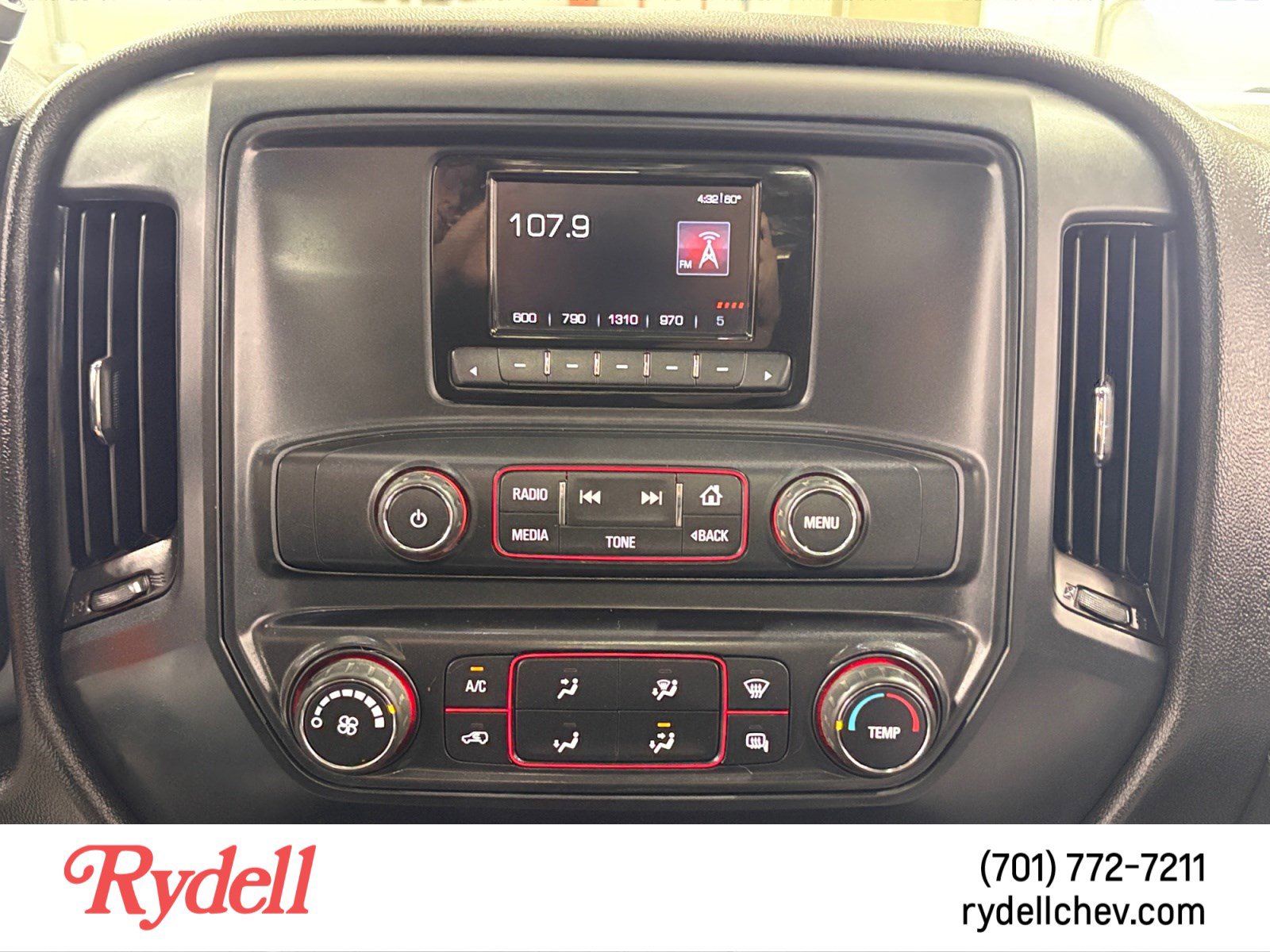 Used 2014 GMC Sierra 1500 4x4 Regular Cab w/ Sierra Convenience Package image 18