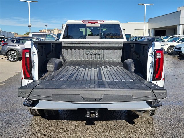 New 2026 GMC Sierra 3500 Denali w/ Denali Reserve Package image 7