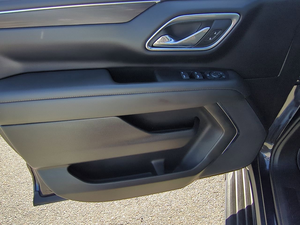 Certified 2024 Chevrolet Tahoe LS w/ Driver Alert Package image 21