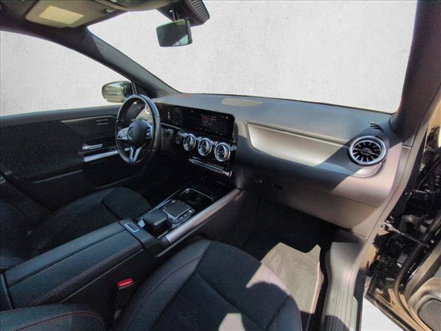Used 2022 Mercedes-Benz GLA 250 4MATIC image 19